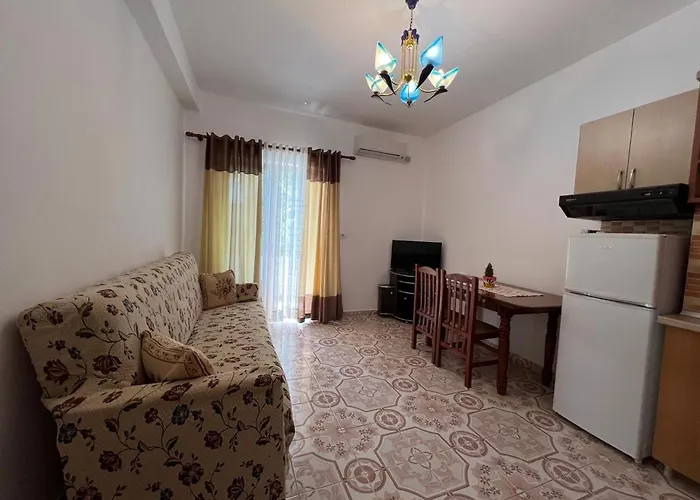 Kevi Center * Përmet